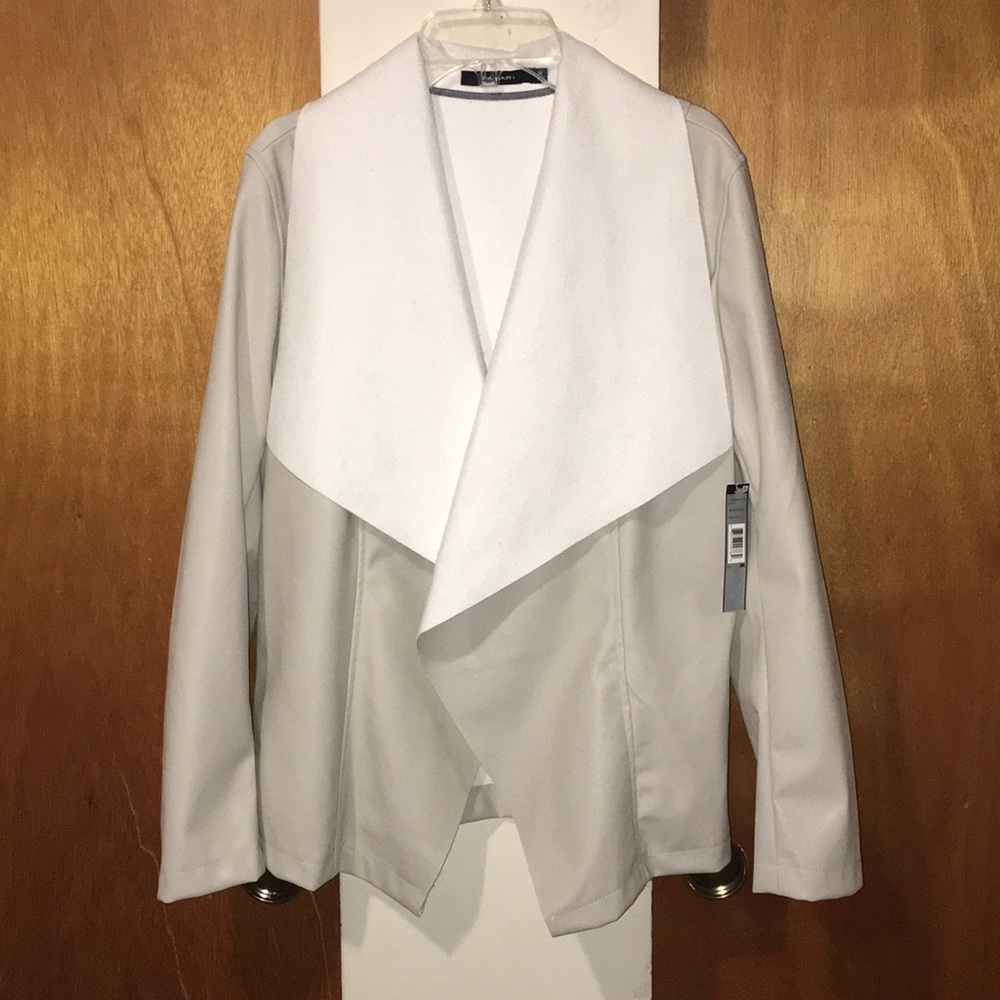 🧁 NWT Tahari Faux Leather Jacket